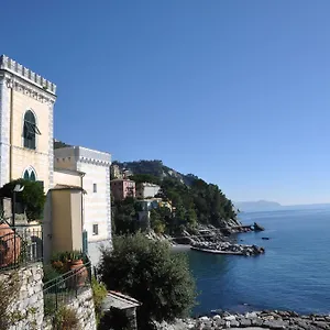  Aparthotel Castello Canevaro Italy