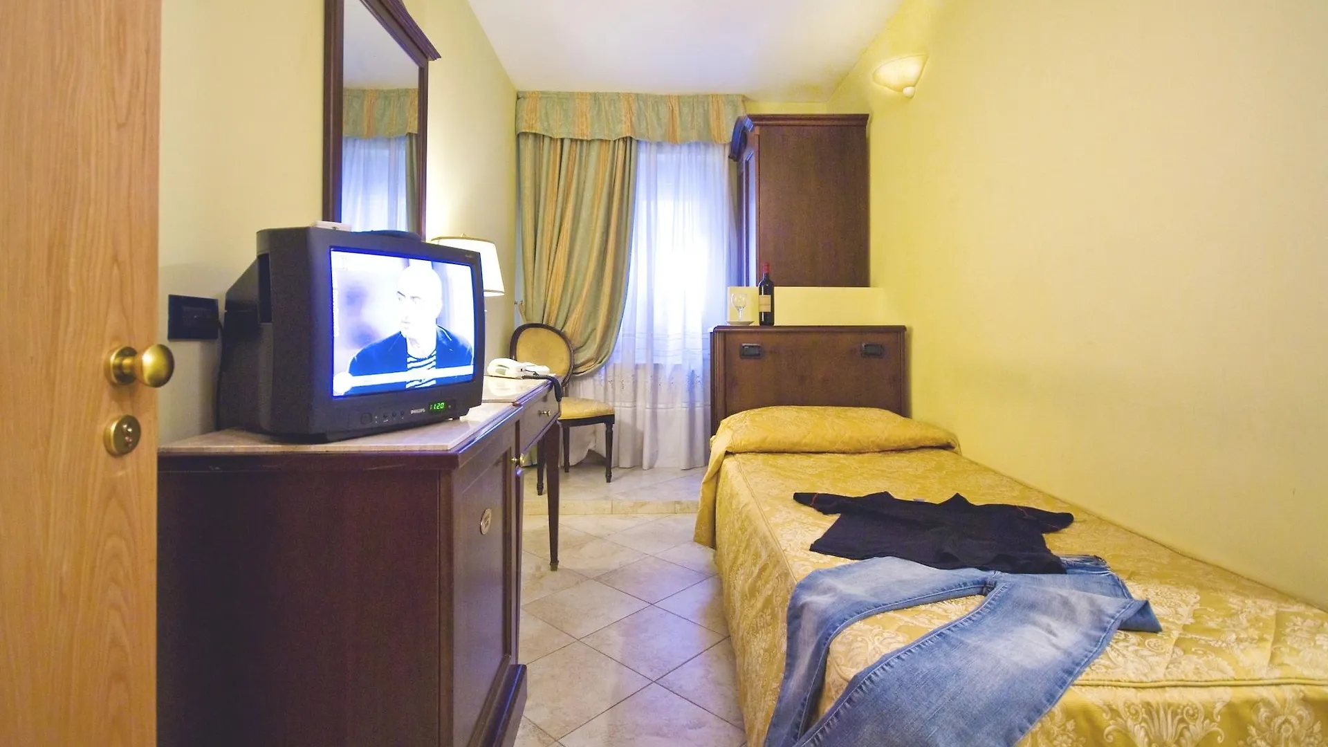 Hotel Tuscolana Roma