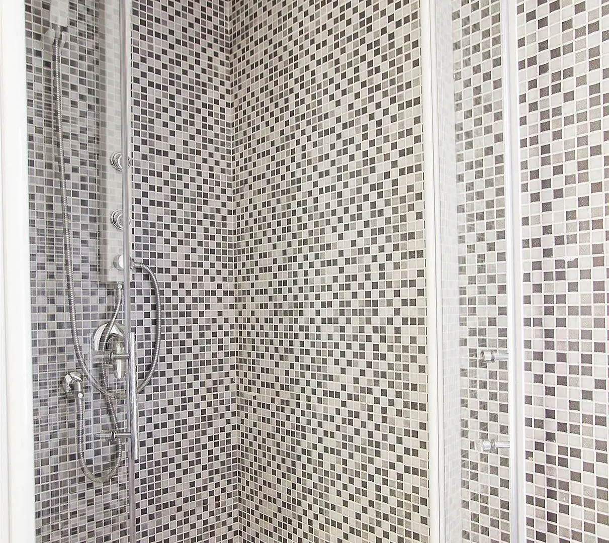 ***  Hotel Tuscolana Roma Italia