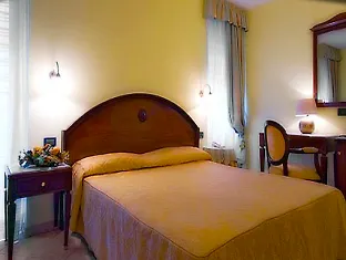 Hotel Tuscolana Roma 3*,